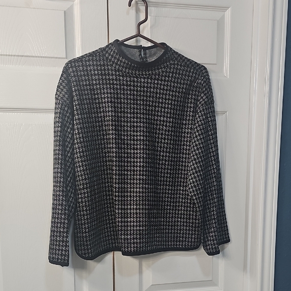 NWT MAX STUDIO Houndstooth Funnel Neck Long Sleeved Top 3 Sizes - Picture 8 of 16
